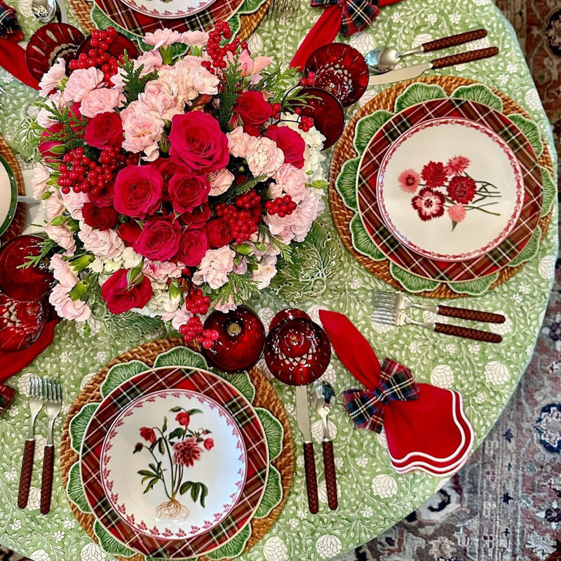 Round Tablecloth - Green Eden, 70" Round
