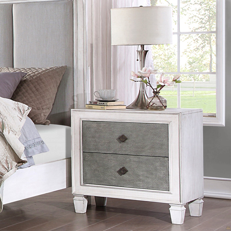 Nightstand With 2 Drawers