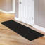 Tapis de couloir noir Emmy-163405121-218916787