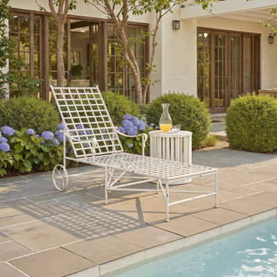 Yamna Chaise Lounge