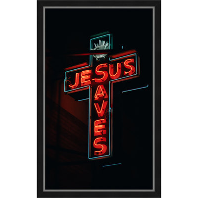 «Jesus sauve Neon Sign At Night» par Jon Bilous, reproduction d'art sur toile encadrée