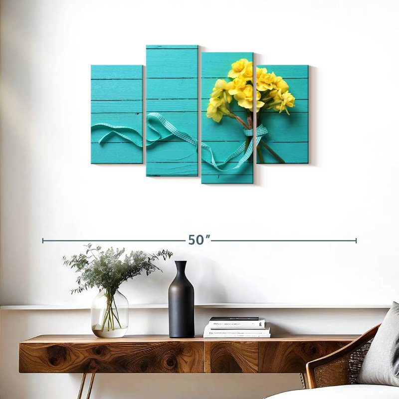 Bouquet de jonquilles Harnek sur fond bleu, H 22 po x l 36 po