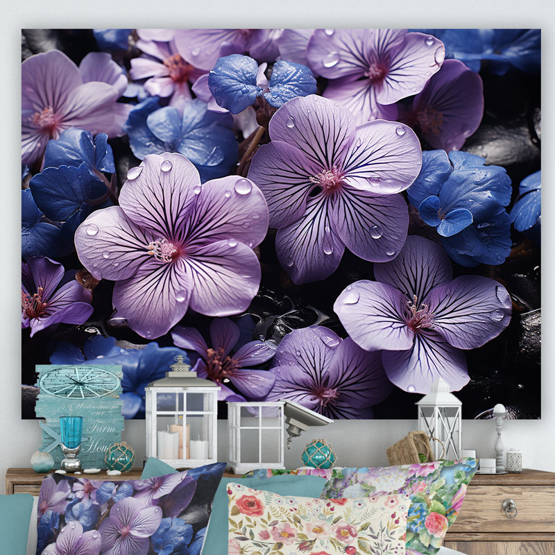 «Violets In Amethyst Hues Grow Larside I», reproduction sur toile, Toile tendue, H 12 po x l 20 po x P 1 po