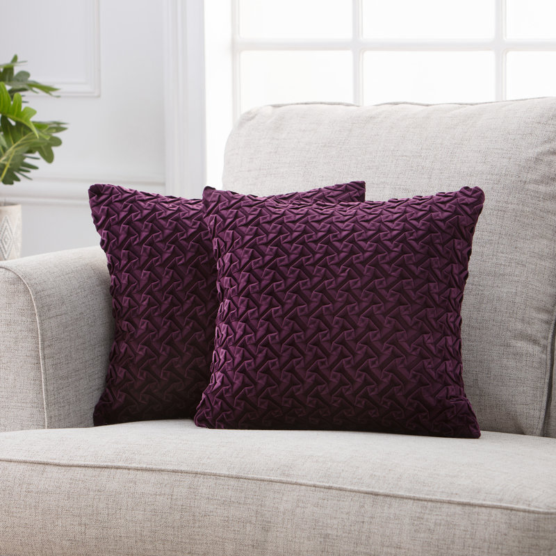 Housse de coussin décoratif en velours texturé Chanasya Origami, Prune