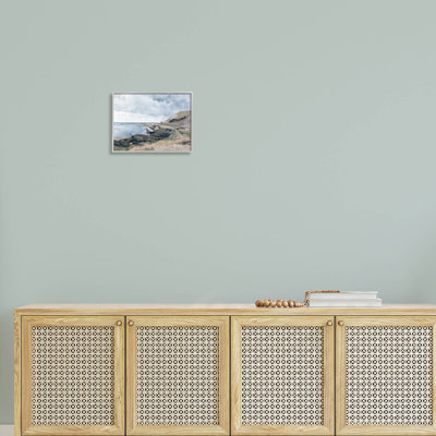 Art de giclée de paysage côtier de falaises de bord de mer par lettres et lignes