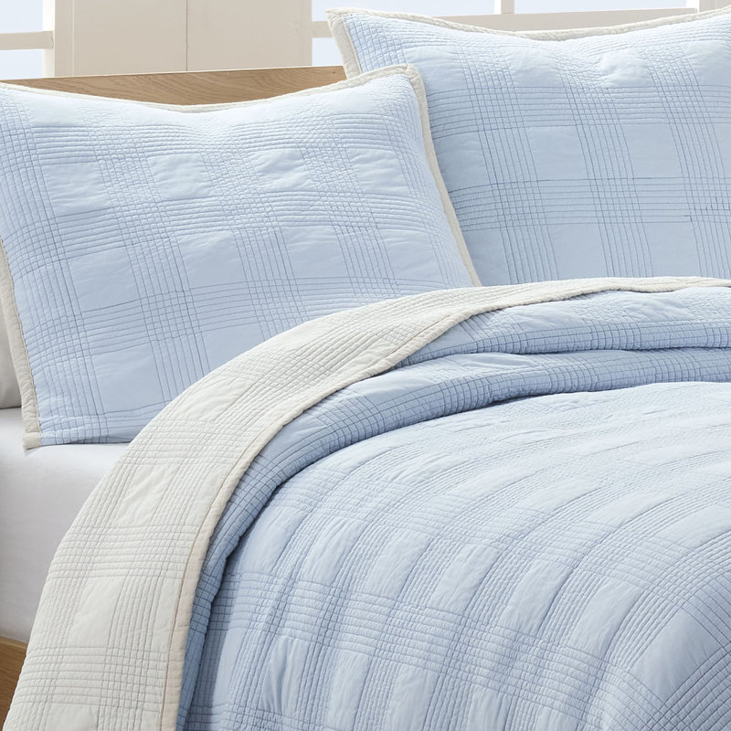 Southern Tide Camden  Blue/Ivory Quilt, Twin Quilt