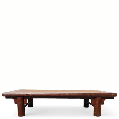 Table basse en porcelaine brune antique de 81 po