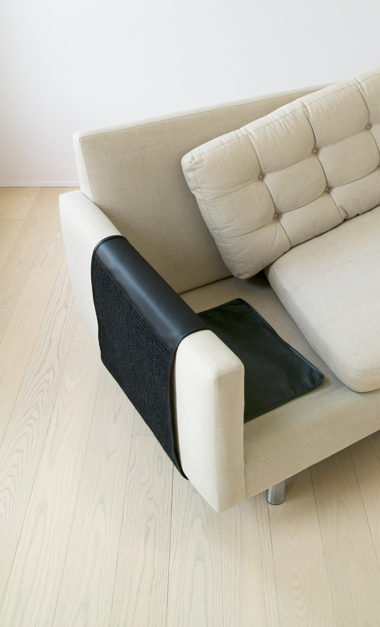 Tucker Murphy Pet™ Iowa Cat Scratching Sofa Guard Vegan Leather