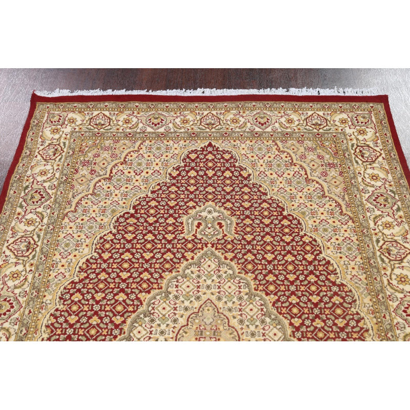 Tapis noué à la main unique en son genre
