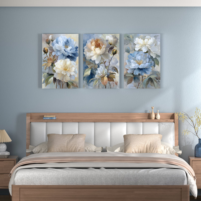 «Blue and Cream Peony», reproduction d'art sur toile tendue sur toile (ensemble de 3), H 24 po x l 48 po