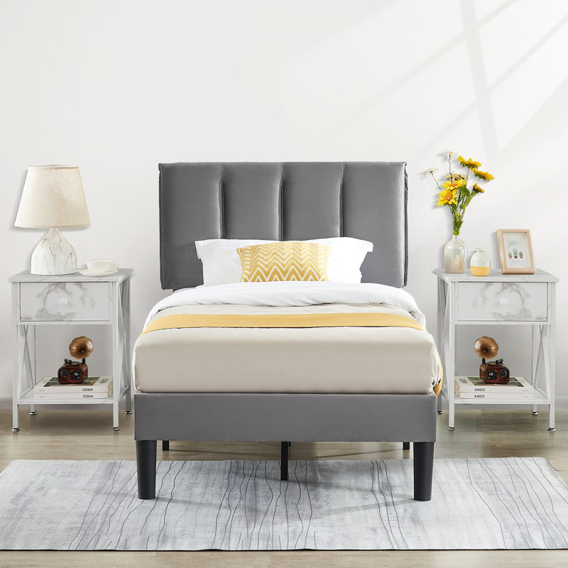 Delaportilla Steel Piece Bedroom Set, White, Twin