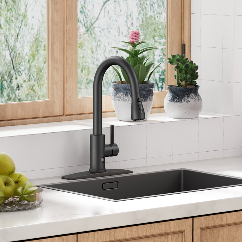 Touchless Sensor Pull-down Single Handle Kitchen Faucet With Deck Plate, Matte Black