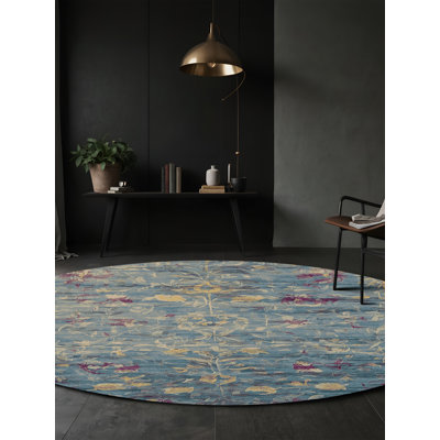 Tapis gris soyeux et moelleux