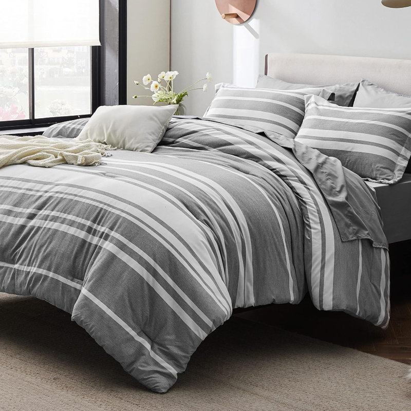 Polyester Machine Woven Striped Comforter, Gray