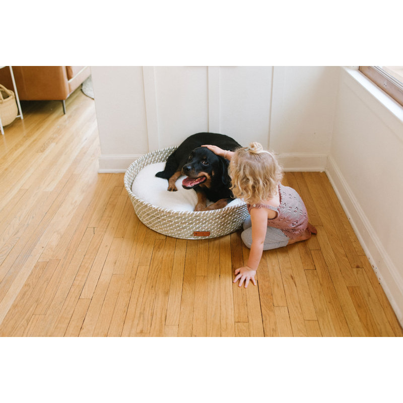 Prancer Dog Bed