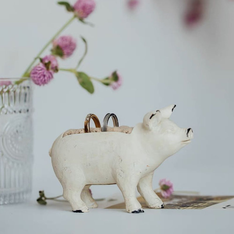 Ceairra Decorative Object
