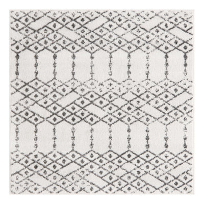 Isaiu Geometric Indoor Rug