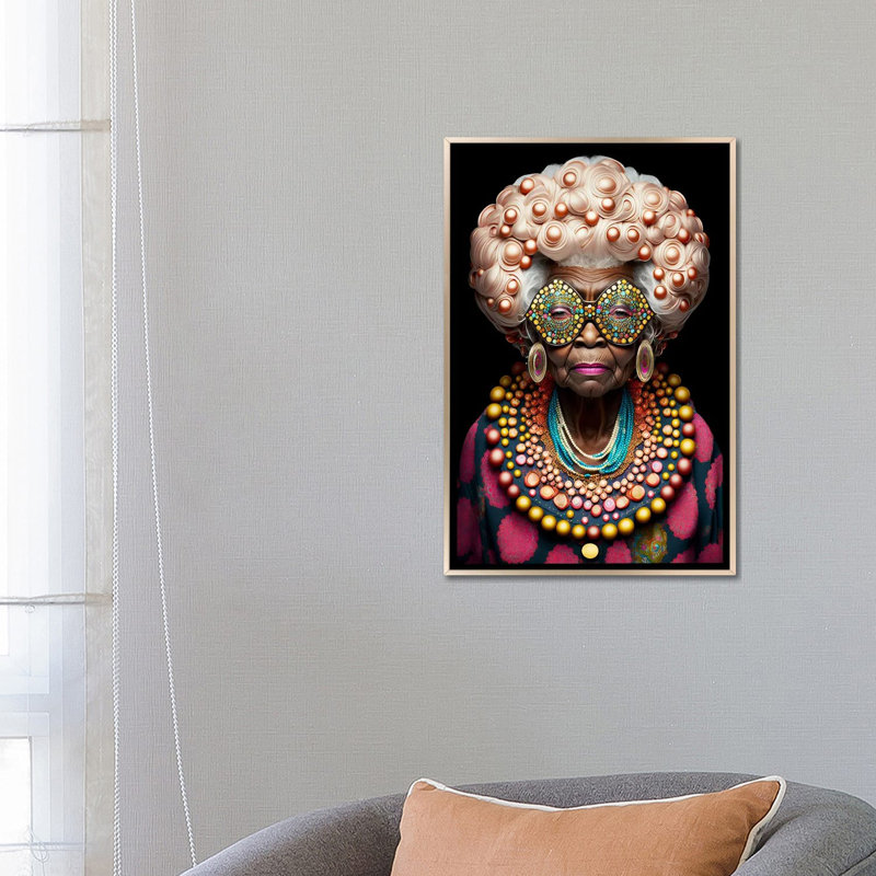 Afrofuturist Grandma I, H 26 po x l 18 po x P 1,5 po, Toile encadrée champagne