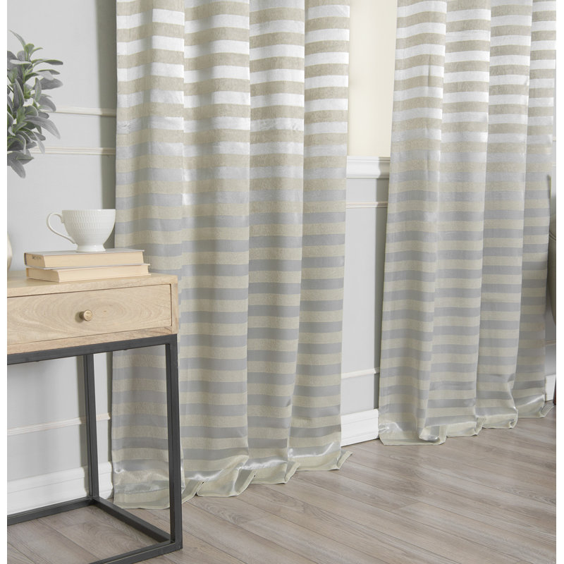 Paire de rideaux semi-transparents avec œillets Sabah, Beige