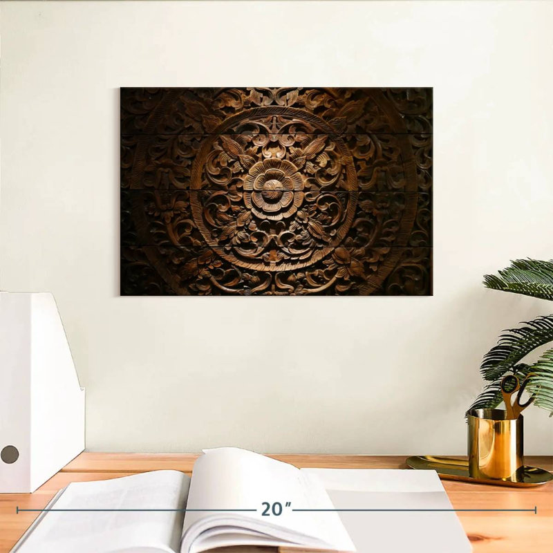 Fleurs de bois sculpté Senne, H 8 po x l 12 po
