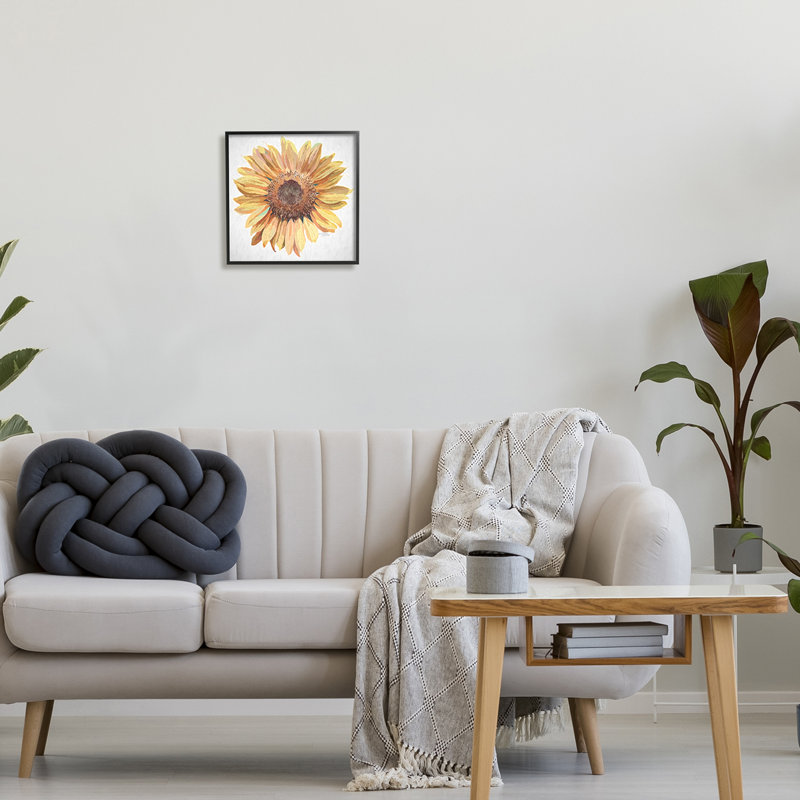 Pétales de tournesol jaunes vifs, Giclée encadrée noir minuit, H 12 po x l 12 po x P 1,5 po