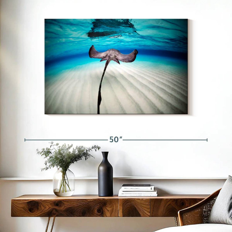 Brampt Stingray Underwater Scenery, 26" H x 39" W