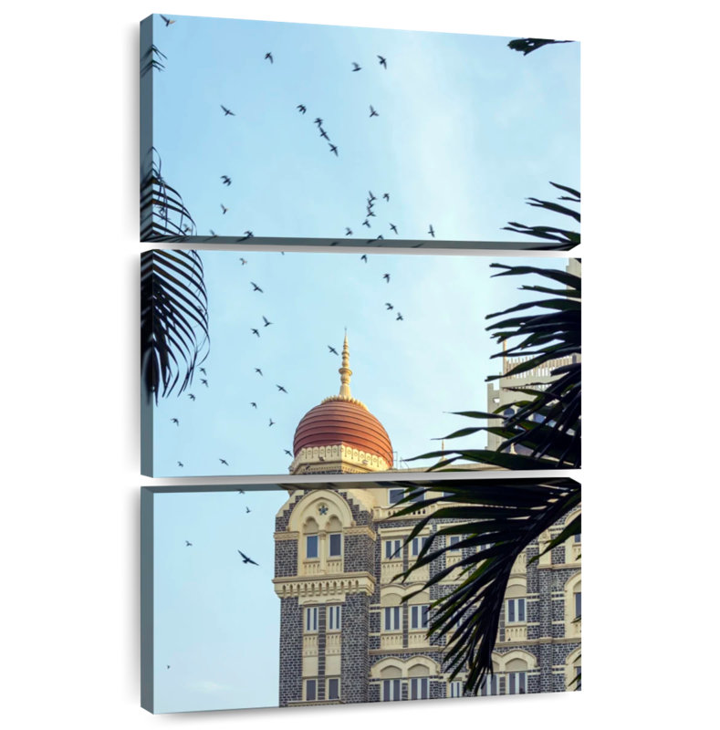 Lilie Taj Mahal Palace Hotel Mumbai