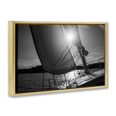 Voile contre le ciel, toile flottante encadrée par LSR Design Studio