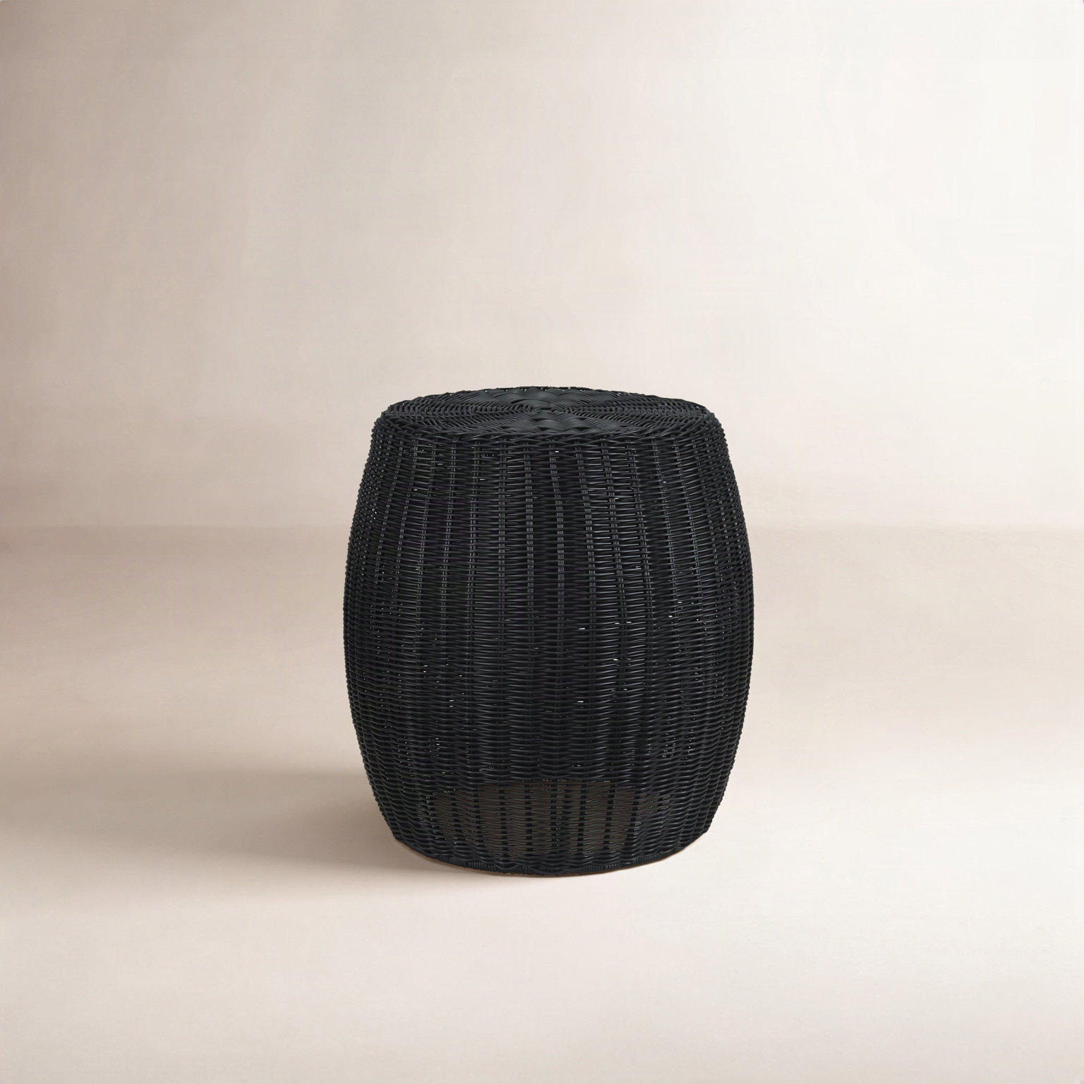 Baudette End Table, Black