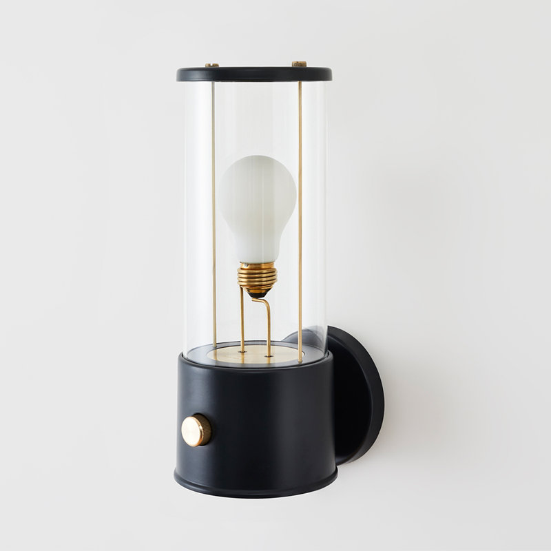 Muse 1 - Light Wallchiere, Hackles Black