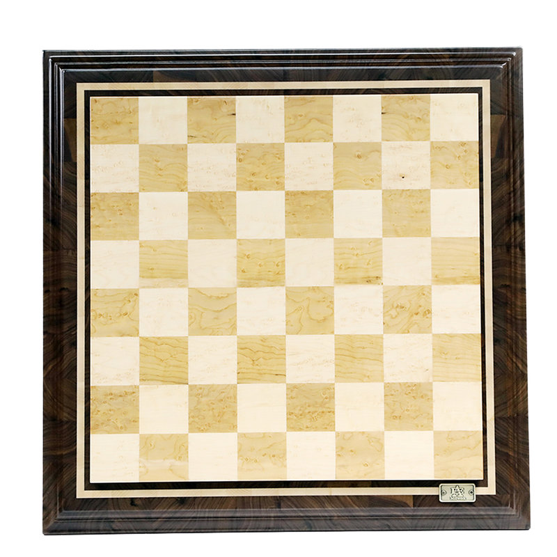 Jeu d'échecs fait à la main beige / brun