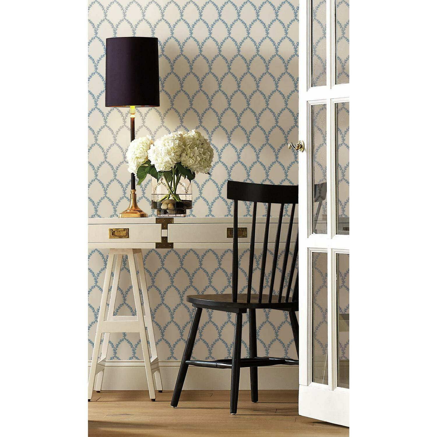 Laurel Wallpaper Roll, Blue/White