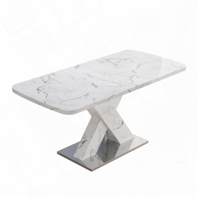 Stretchable Dining Table