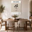 Exposition d'art minimaliste beige avec lignes florales sur toile-481784825