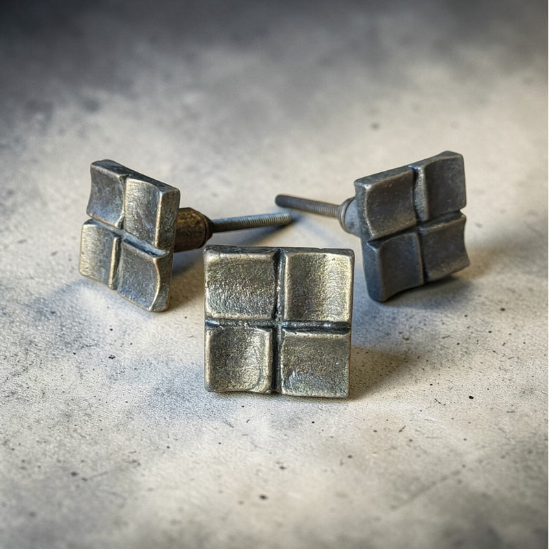Antique Bronze Iron Square Knob