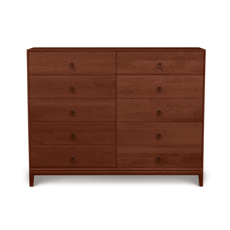 Mansfield Solid Wood 32.75'' W 10 - Drawer Dresser, Cognac Cherry