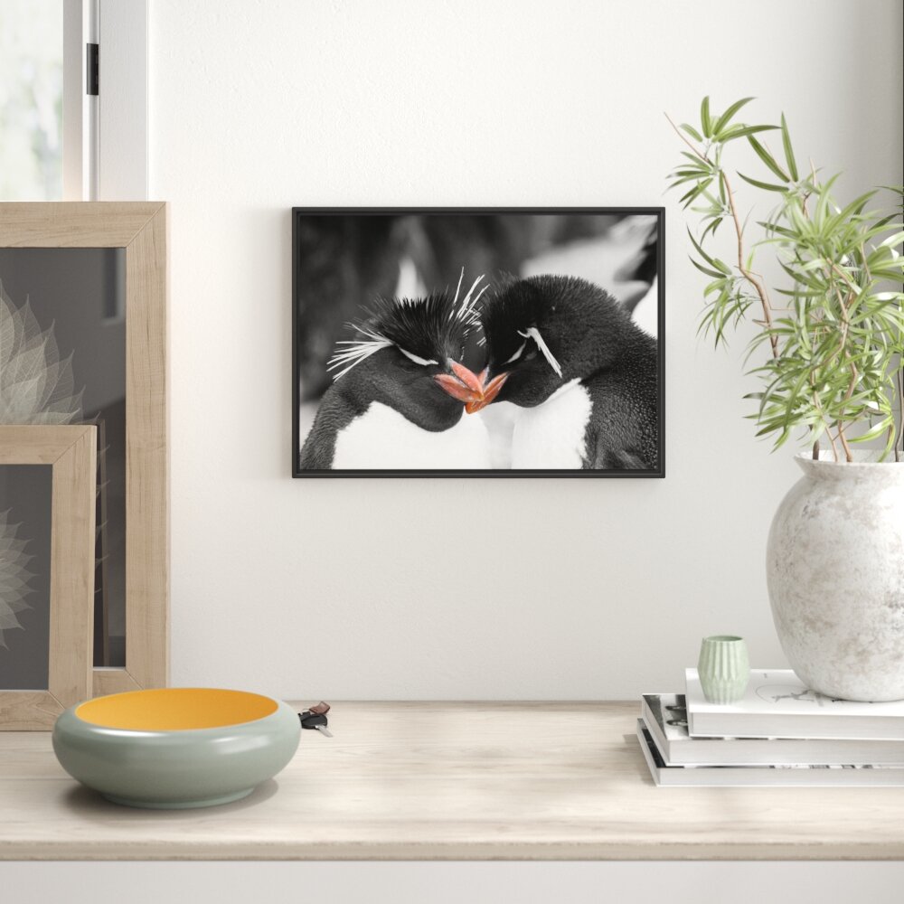 Gerahmtes Wandbild Pinguine kuscheln