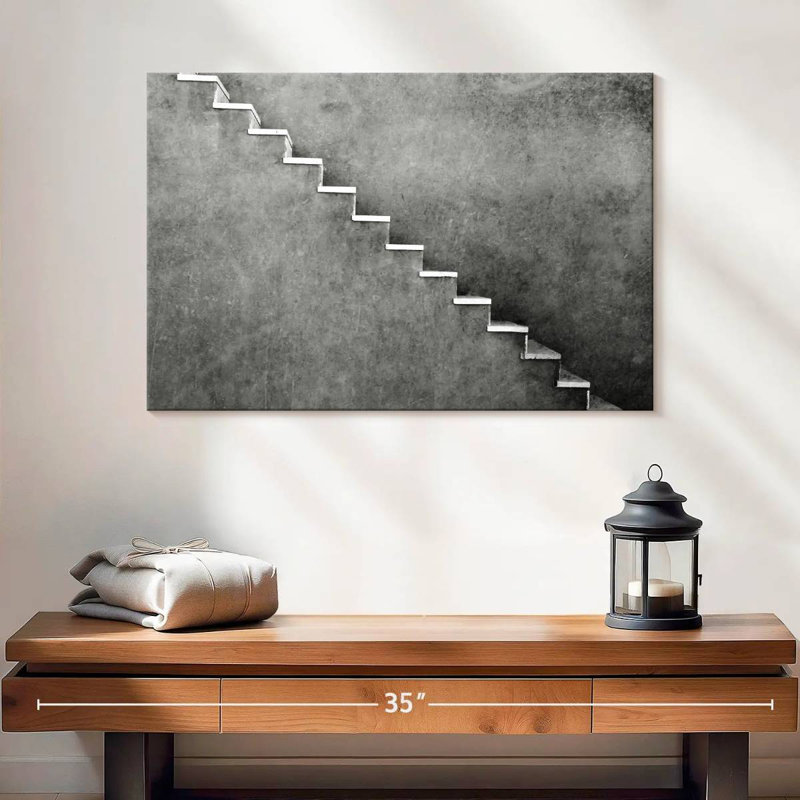 Escalier gris en béton, H 16 po x l 24 po