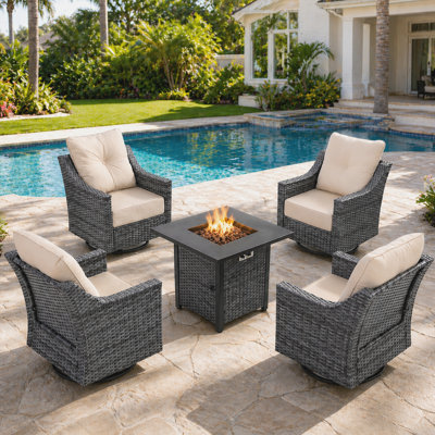Ensemble de mobilier d'extérieur 5 pièces avec table de foyer d'extérieur de 50 000 BTU, 4 chaises pivotantes en osier avec coussins en oléfine de 6 pouces, ensemble de conversation pour patio, terrasse, porche, gris / beige