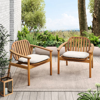 A Pair Of Club Chairs With Beige Cushions, Wood Frame, Eucalyptus Legs, Slightly Curved Back And Slatted Seat, For Patio Use 2 Featuring Removable Build, Modern Design , Outdoor Comfort