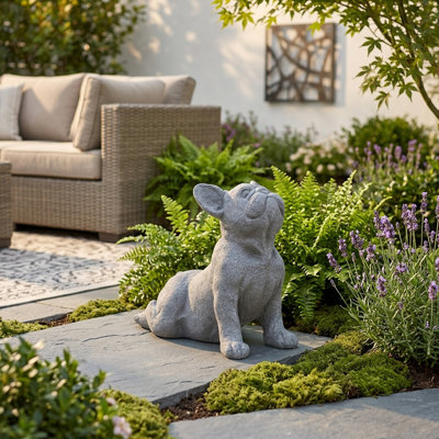Statue de chien de yoga en résine grise