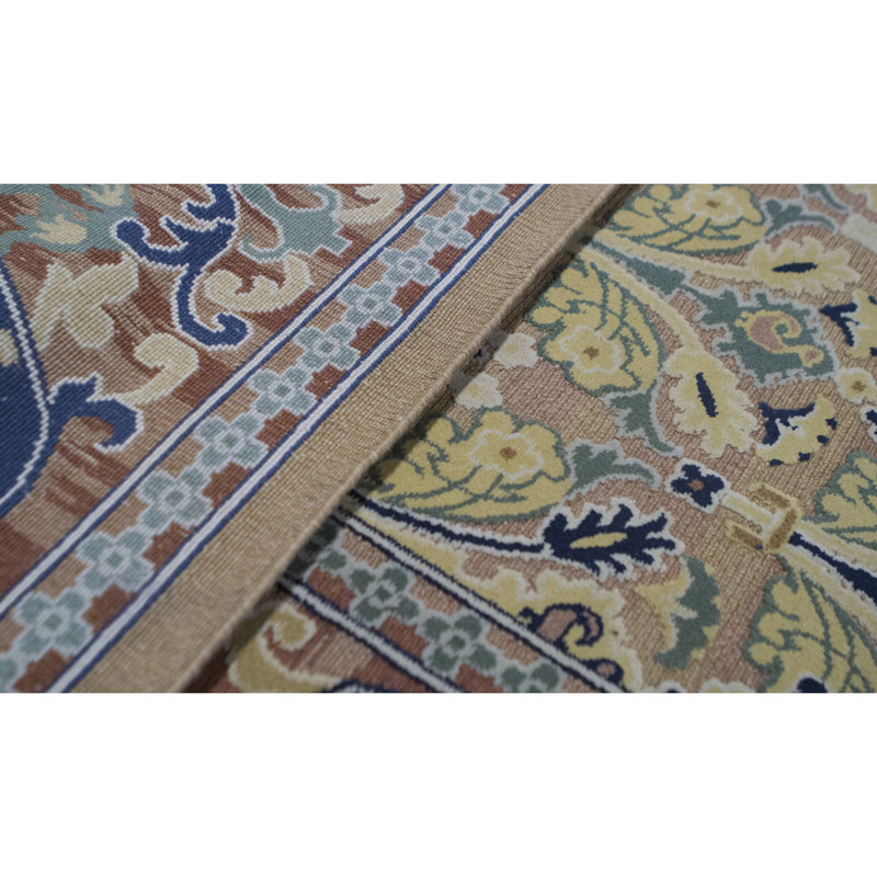 Wool Oriental Area Rug in Beige/Dark Blue