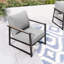 Chaise de patio en métal avec coussins