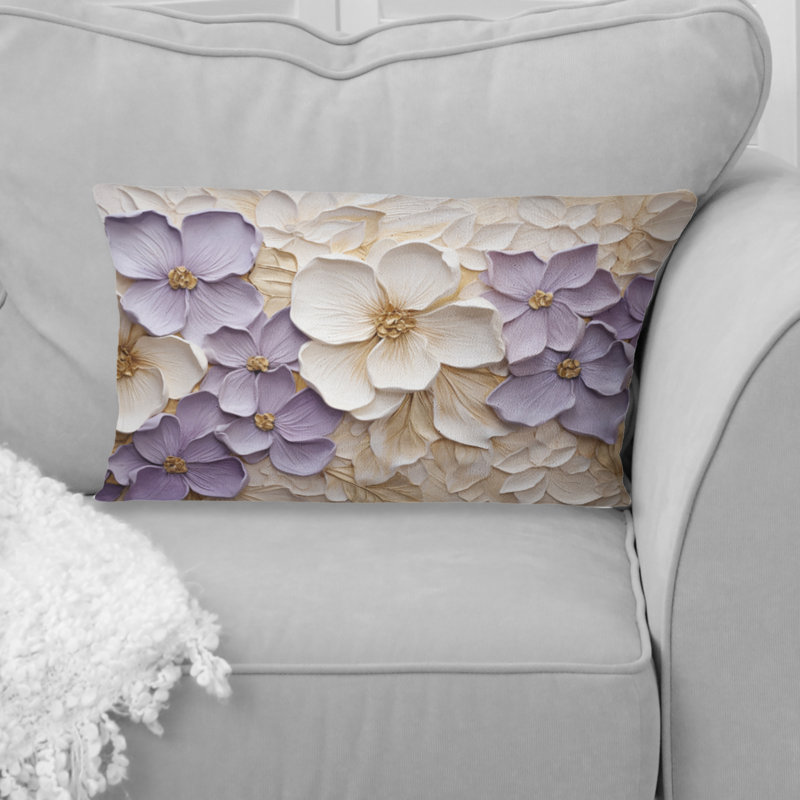 Coussin violet et blanc