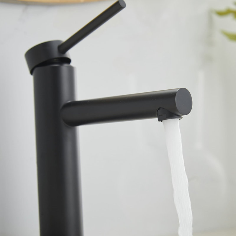 Robinet de salle de bain à un trou