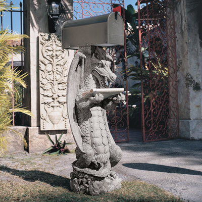 Statue Zippy the Dragon