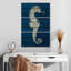 Hippocampe antique Brampt sur bleu I-108543263