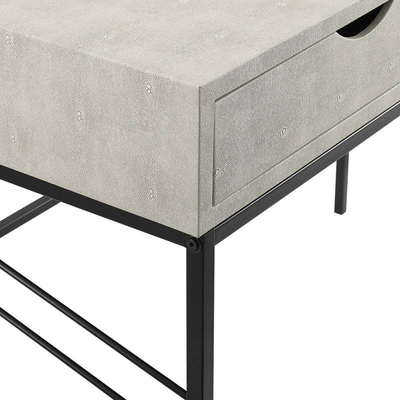 Bureau d'écriture Caudillo, Blanc cassé