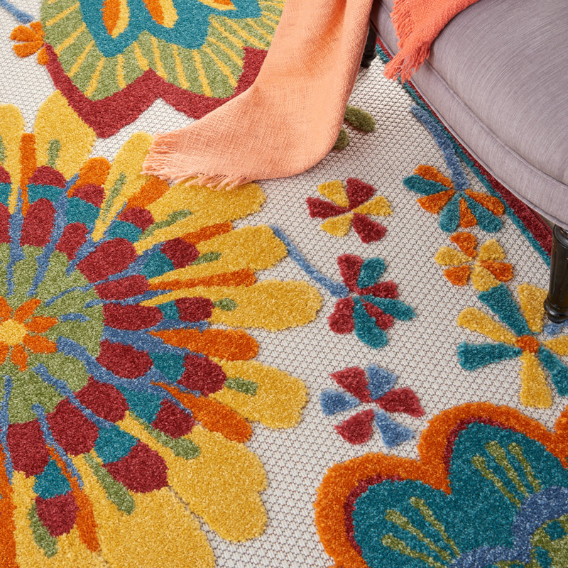 Floral Indoor / Outdoor Rug, Rectangle 12' x 15'