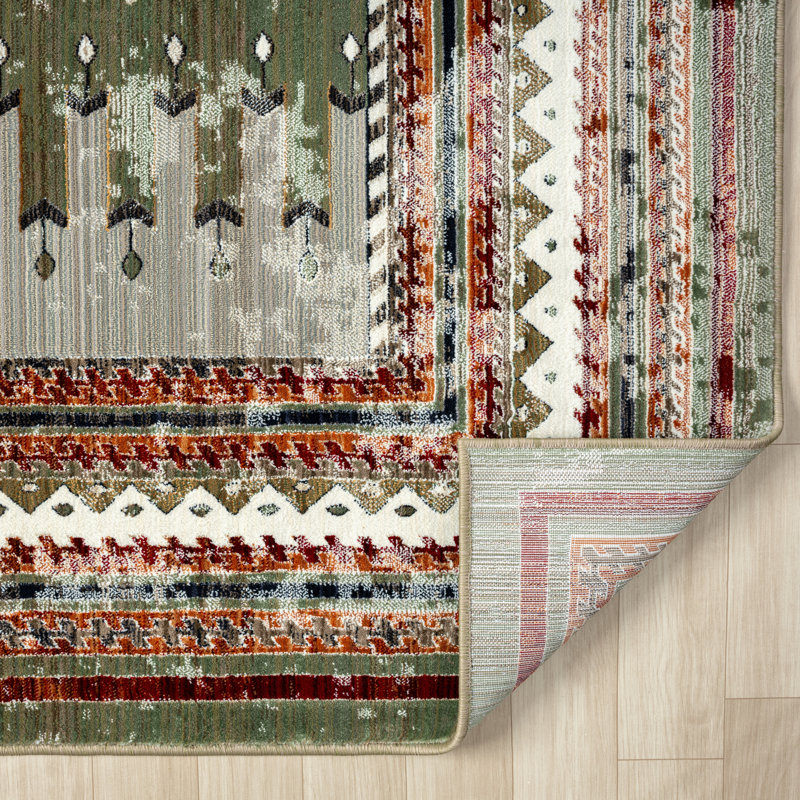 Stepheon Southwestern Area Rug in Green, Rectangle 5'2" x 7'8"